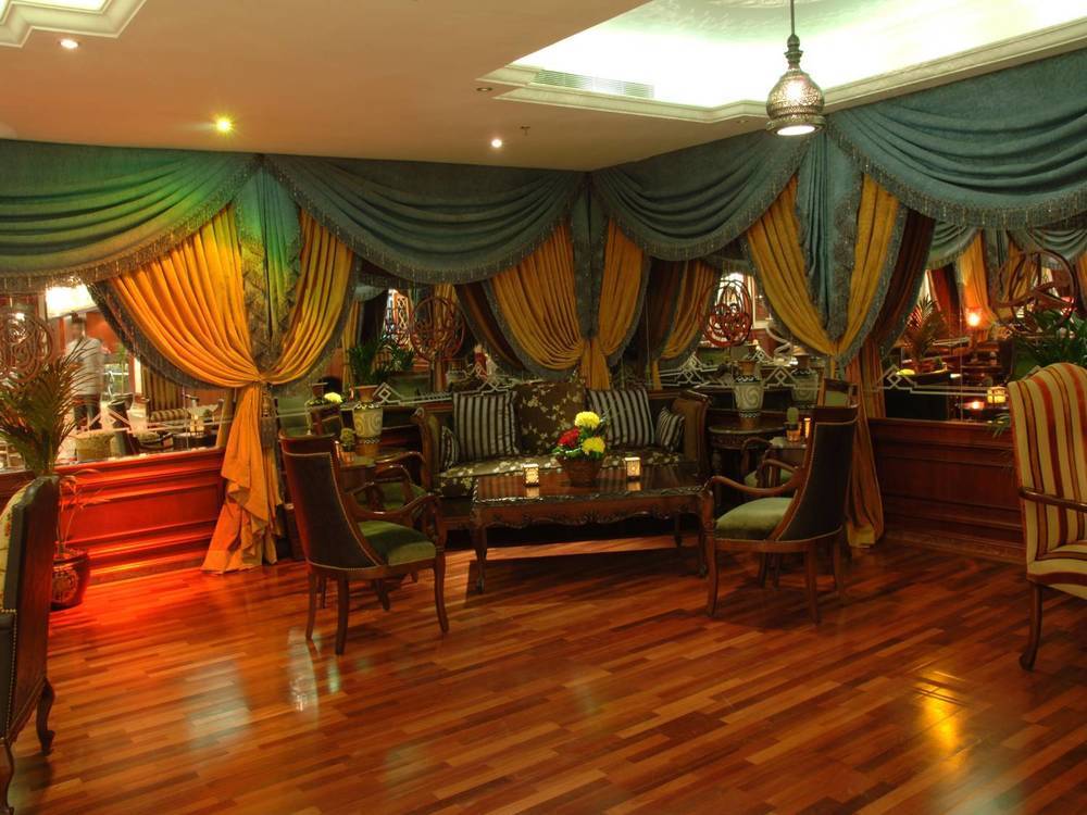 Al Shohada By Palm Rich Makkah Hotel Mecca Ngoại thất bức ảnh The interior of the restaurant