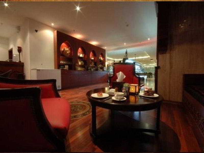 Al Shohada By Palm Rich Makkah Hotel Mecca Ngoại thất bức ảnh The interior of the restaurant